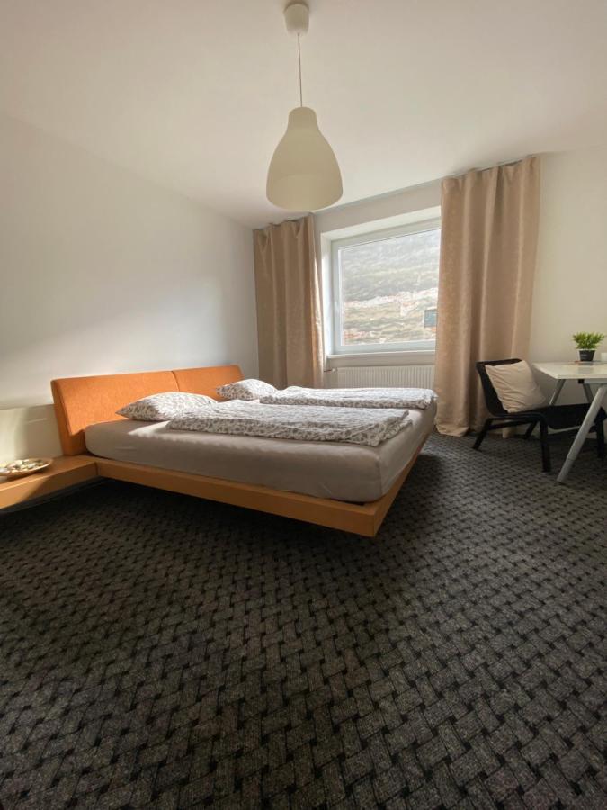 W28 / Beethoven Room Пьештяни Экстерьер фото